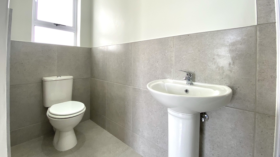 3 Bedroom Property for Sale in Brittania Beach Estate Western Cape